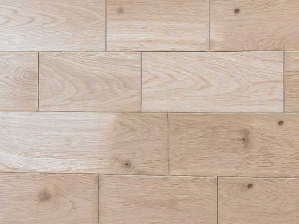 Massivholzdiele Eiche Rustikal geschliffen Landhausdiele